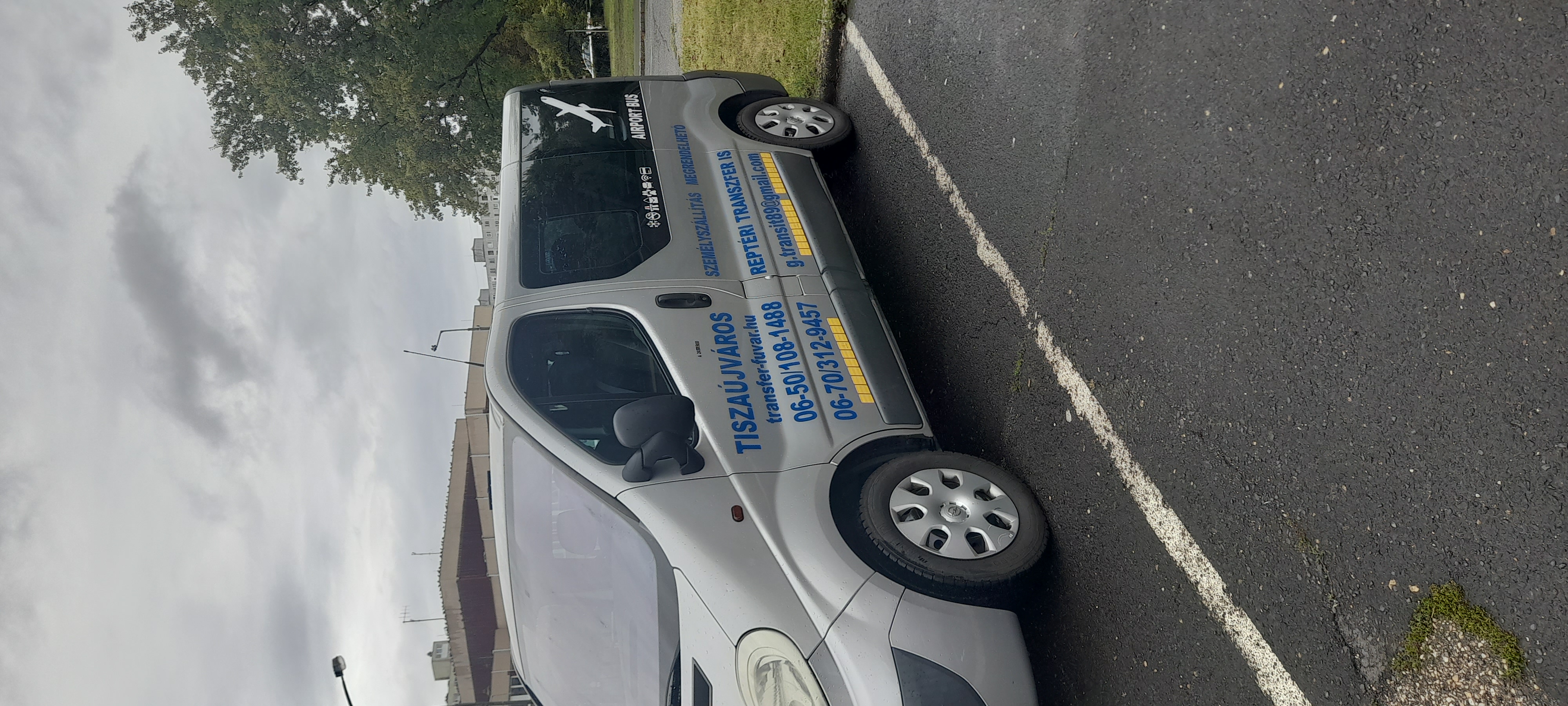 Extra vehicle image