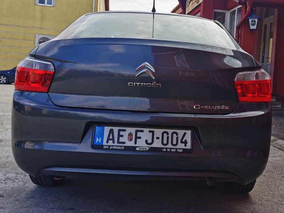 Extra vehicle image
