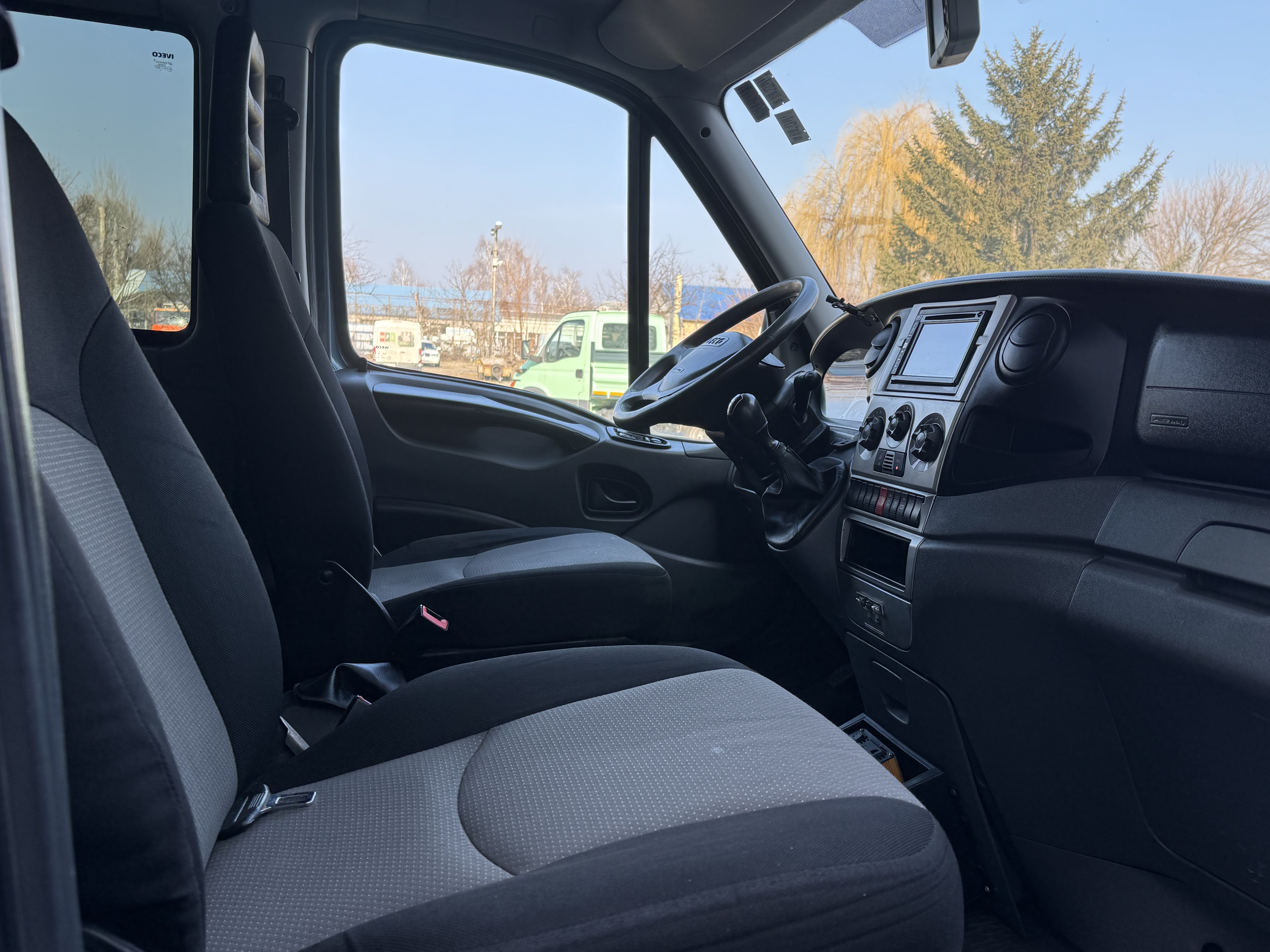 Extra vehicle image