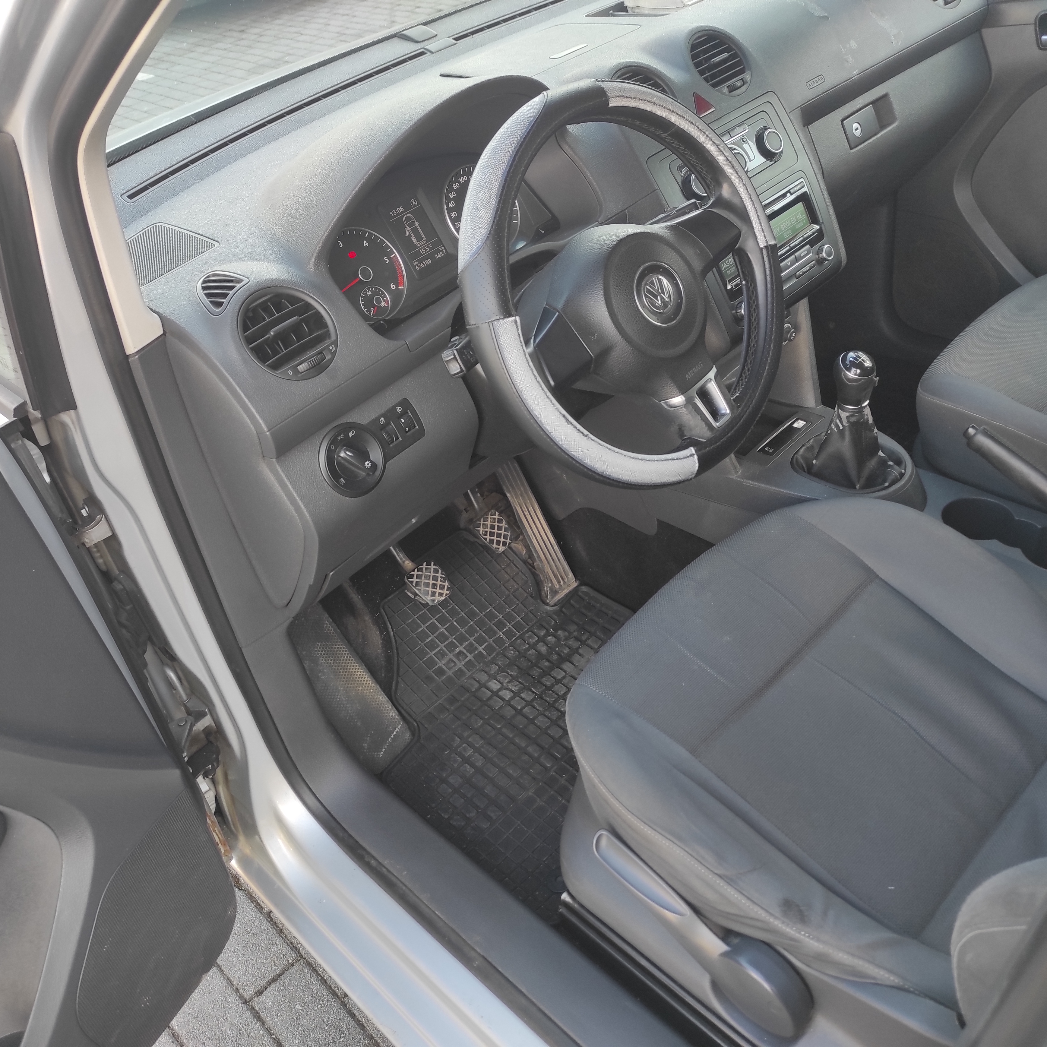 Extra vehicle image