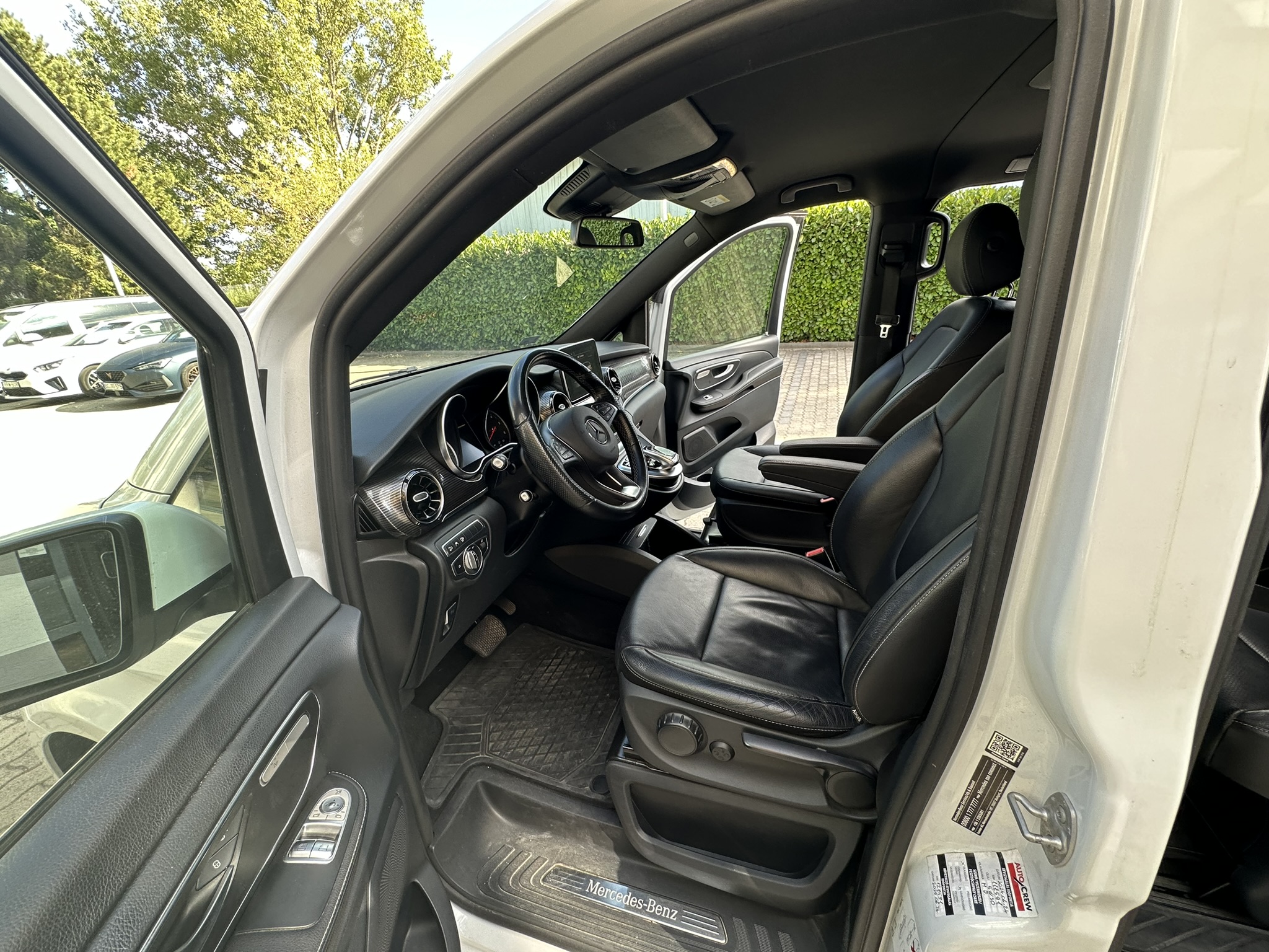 Extra vehicle image