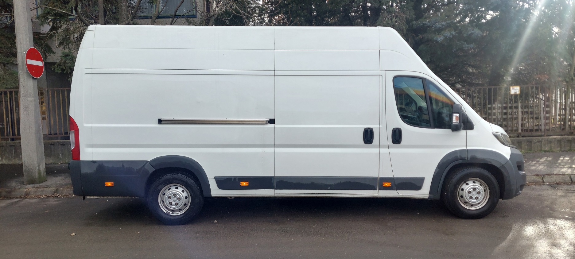 Extra vehicle image