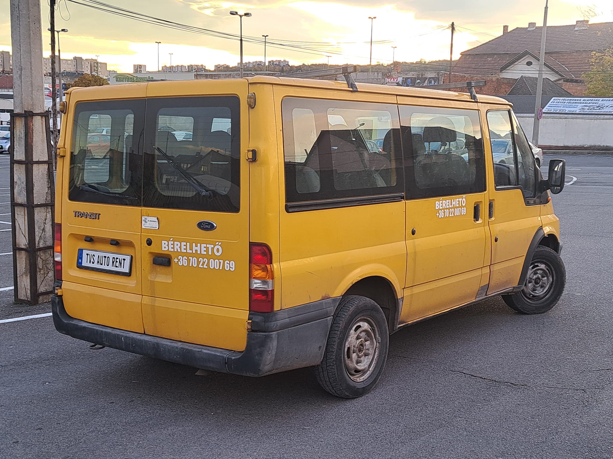 Extra vehicle image