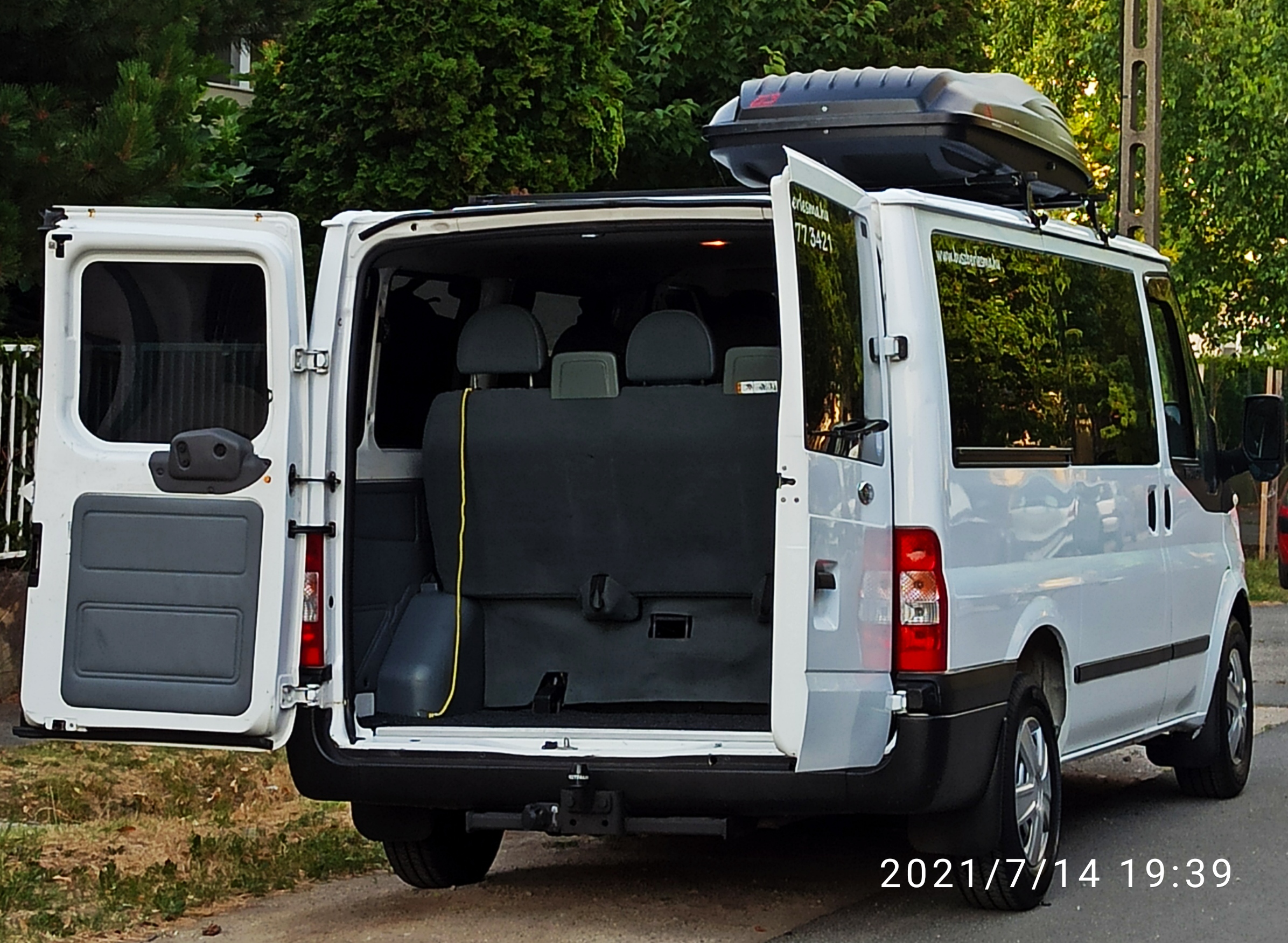 Extra vehicle image