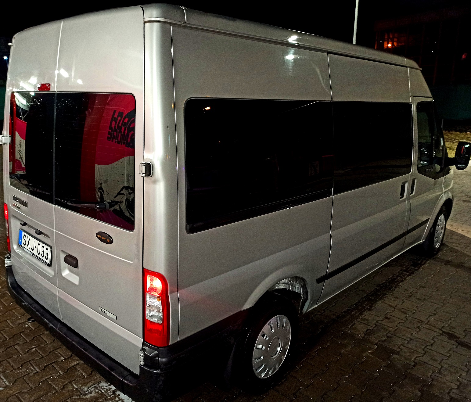 Extra vehicle image