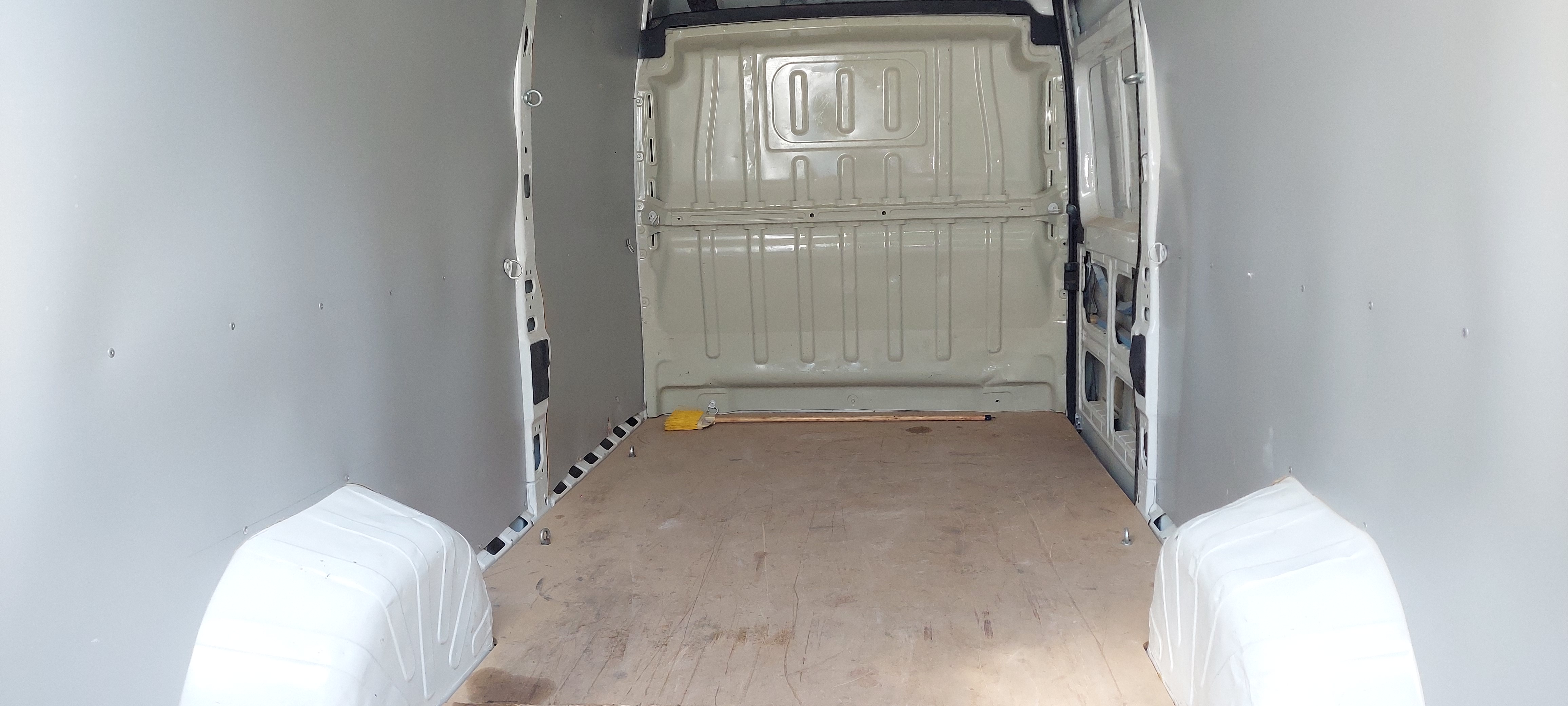 Extra vehicle image